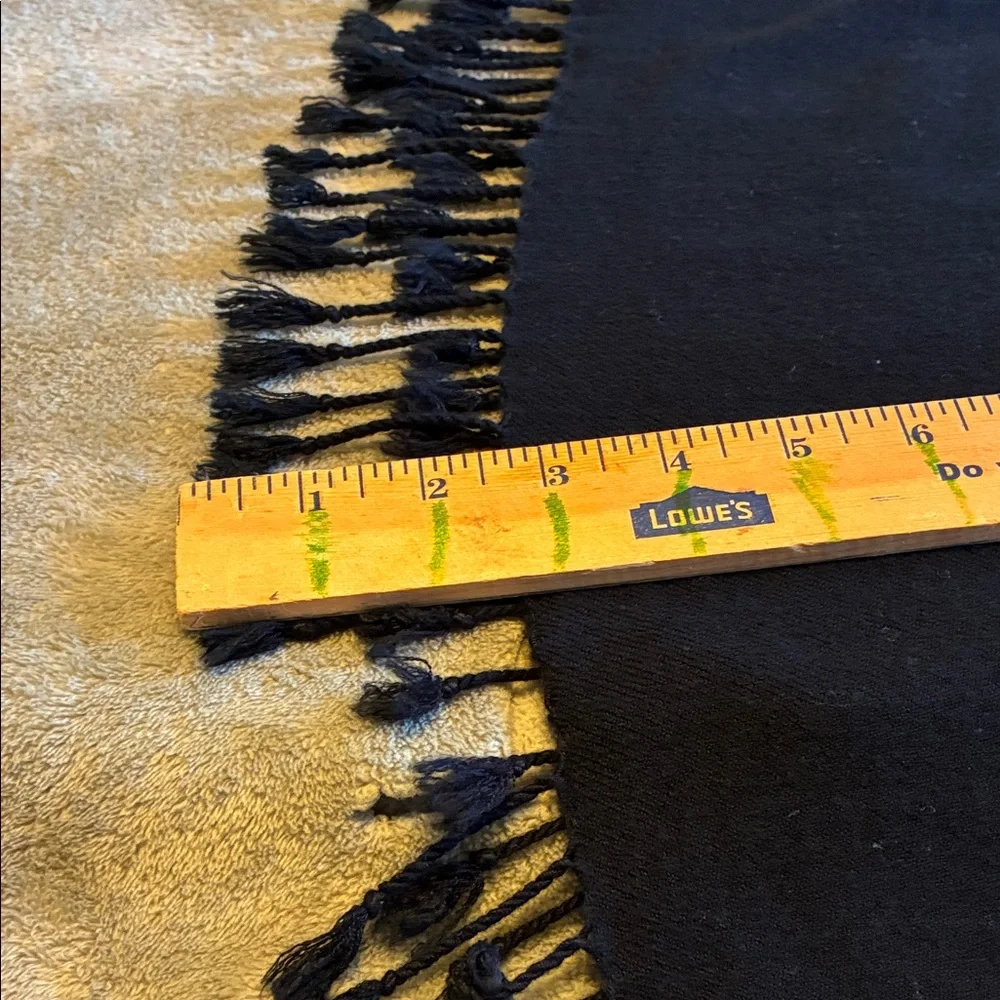 2 Pashminas! 1 White and 1 Black - Picture 9 of 12